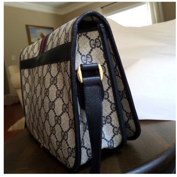 Authentic Gucci supreme sherry web messenger bag - Picture 3 of 8